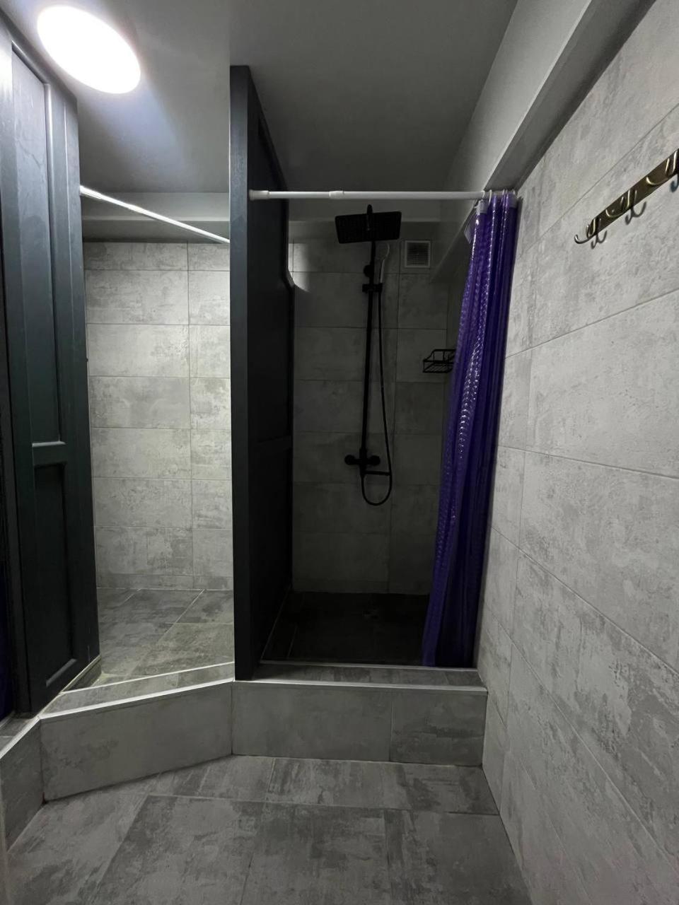 אלמטי Hostel Nomad מראה חיצוני תמונה