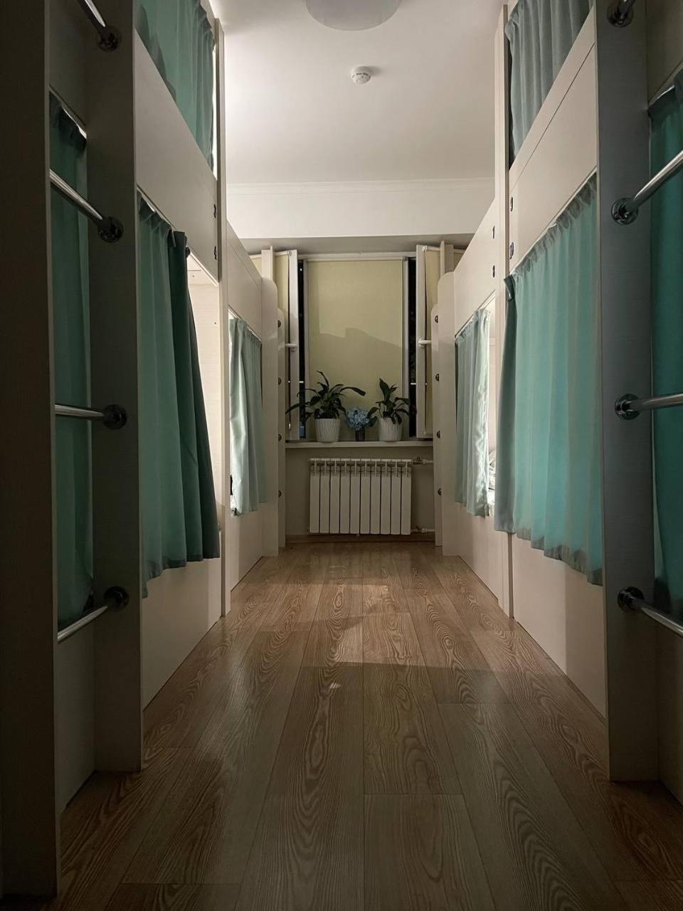 אלמטי Hostel Nomad מראה חיצוני תמונה